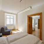 Celetna 27 *